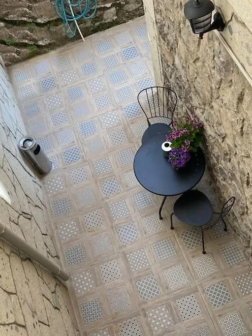 Stone Studio With Beautiful View In Heart Of İzmir 0*,